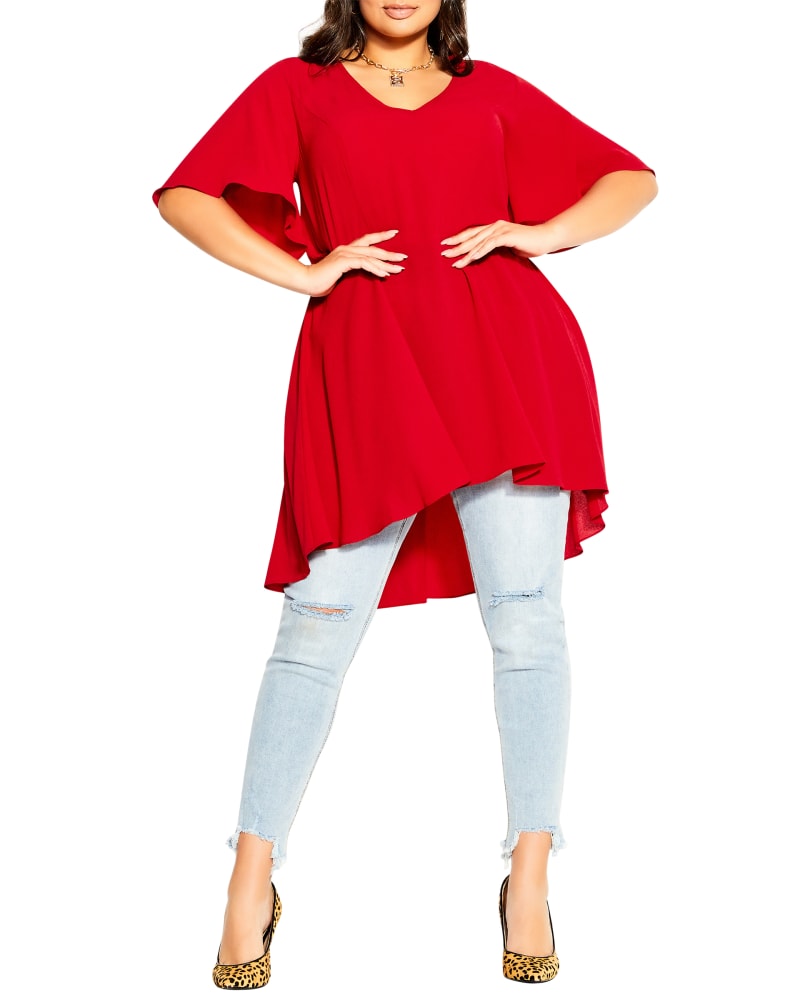 Front of a model wearing a size XS Becca Hi Low Top in Crimson by City Chic. | dia_product_style_image_id:228642